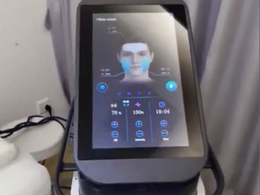 PEFace maskin för ansiktslyftning